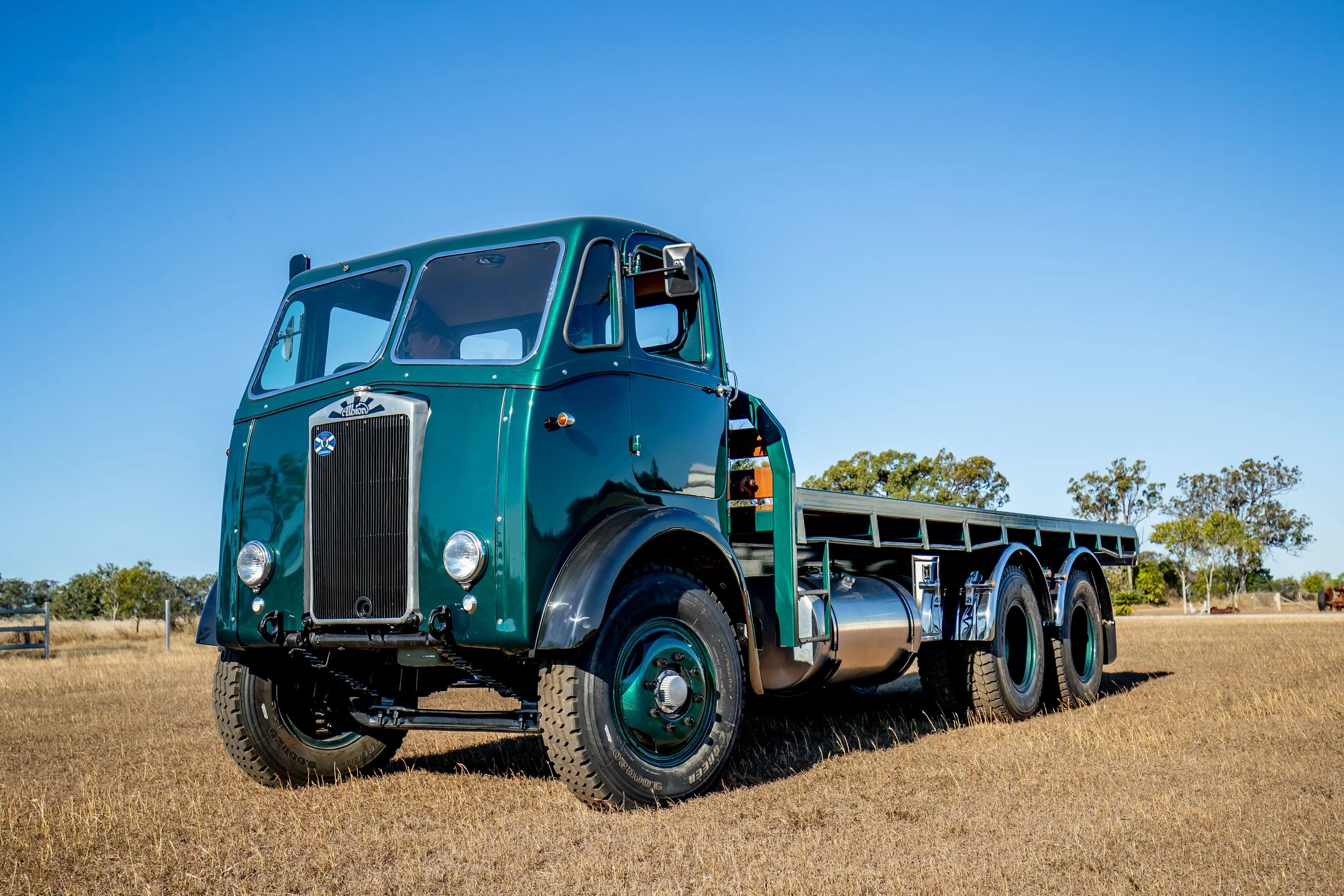 Wally Thurecht albion truck.jpg