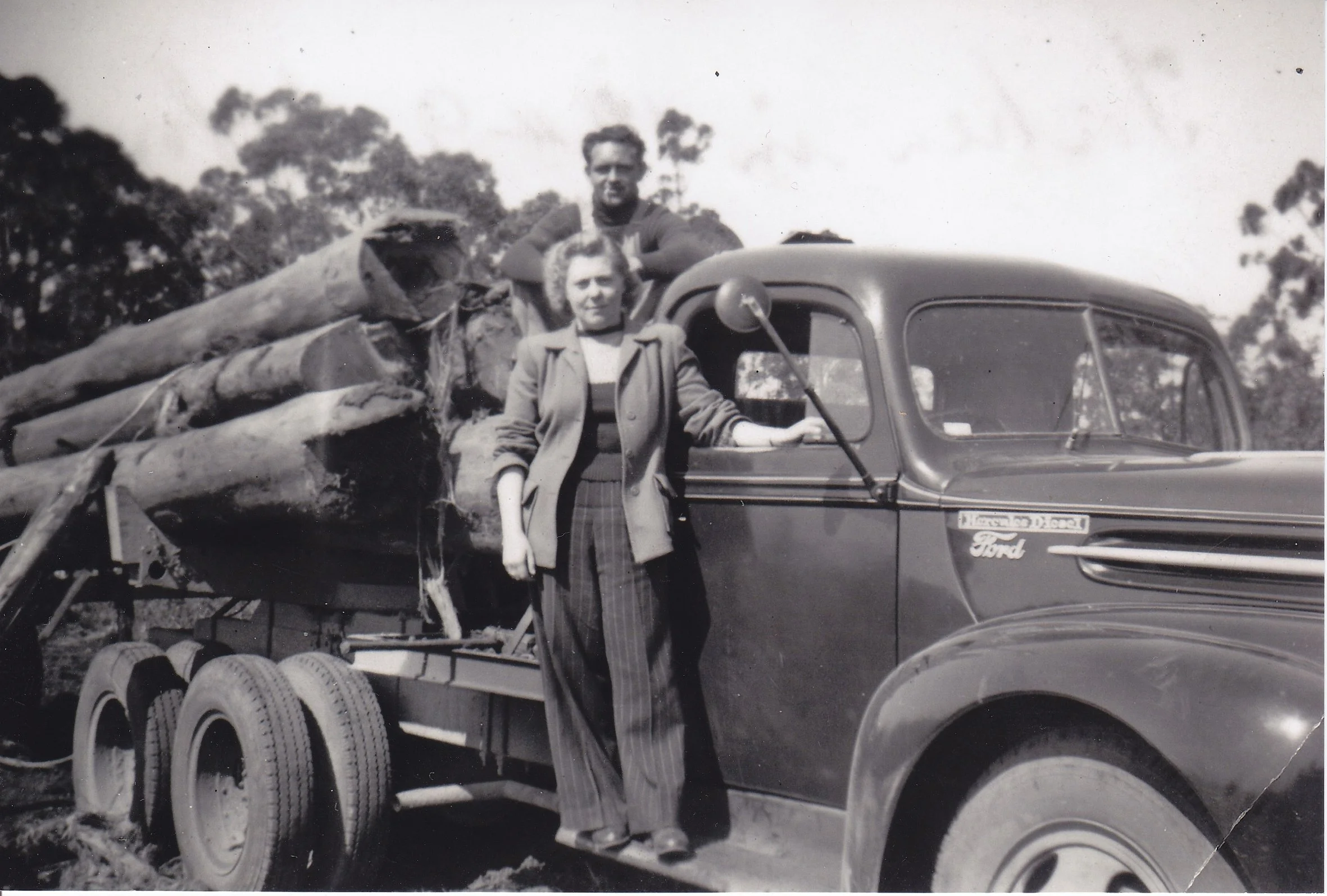 Norton, Edward - Edward and Future wife Betty 1200dpi.jpg