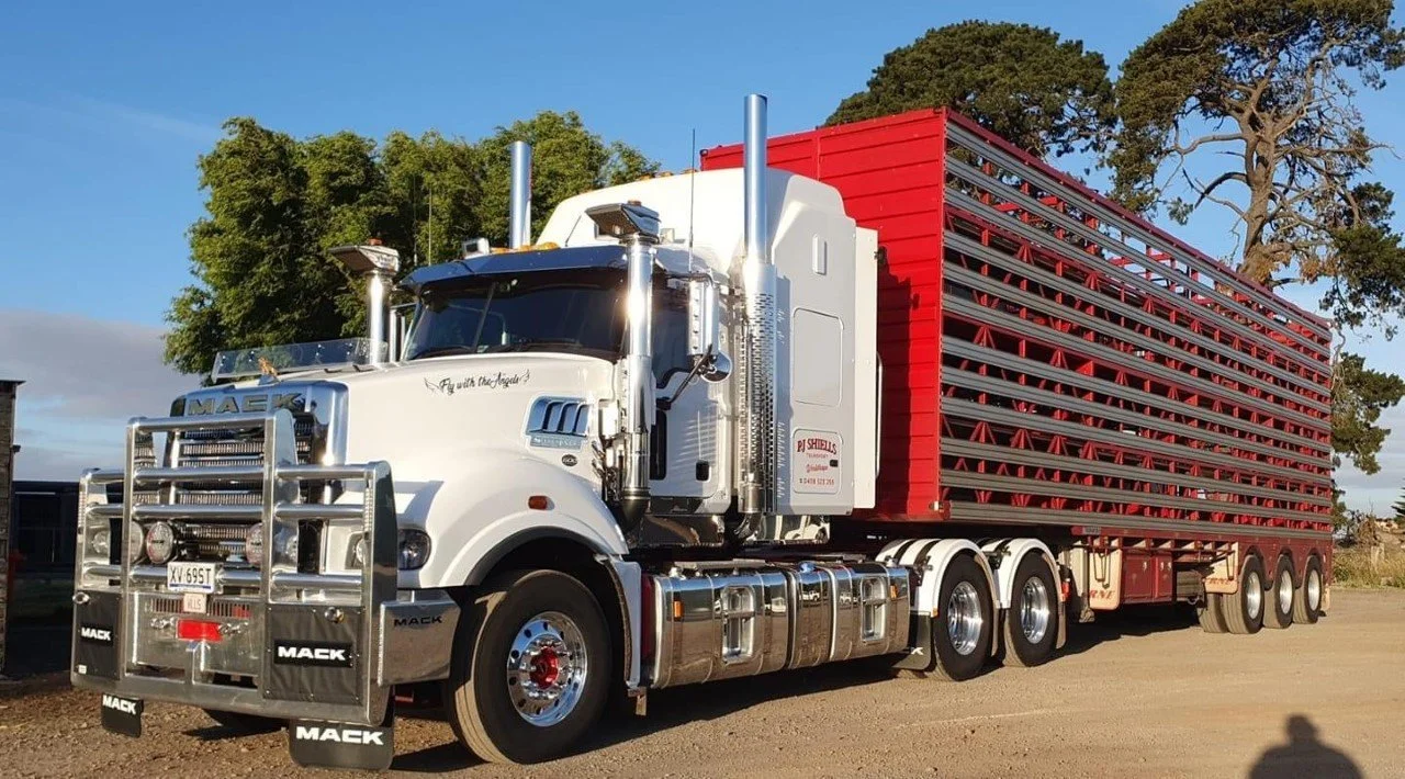 peter sheills Mack Truck.jpg