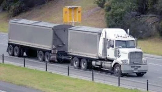 NORMAN Mick Western Star - On Road.jpg