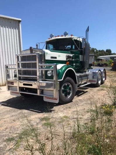 PULHAM Gordon W Model Kenworth.jpg