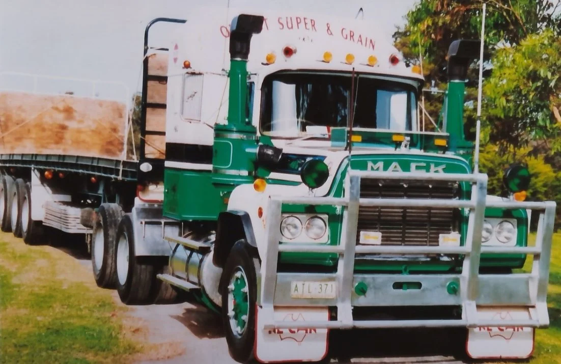 WEIR Clyde Mack R600.jpg