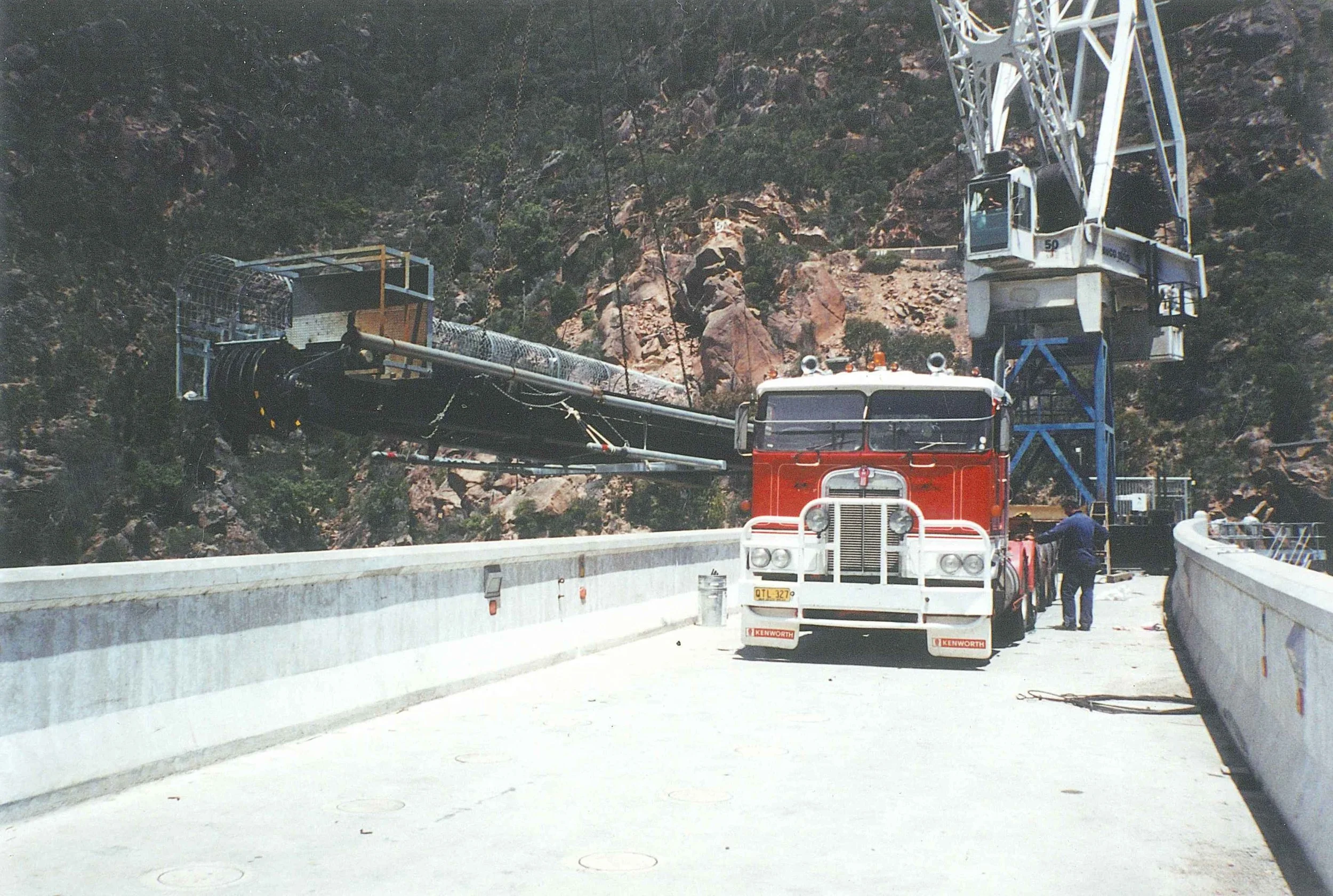 Ken Buchanan 08 Burrunjuck Dam.jpg