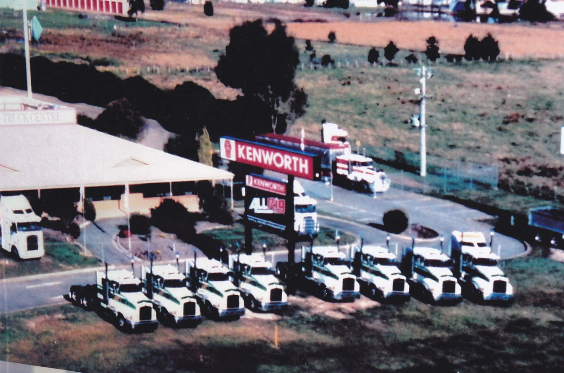 BEDGGOODbarrytruckcentre.jpg