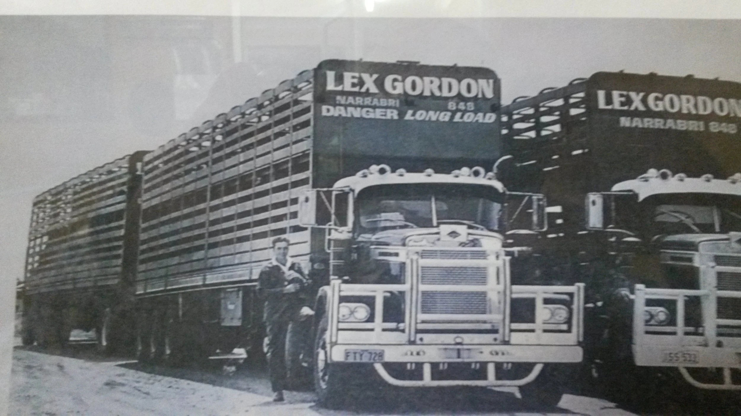 lex gordon Double Deck Roadtrains.jpg