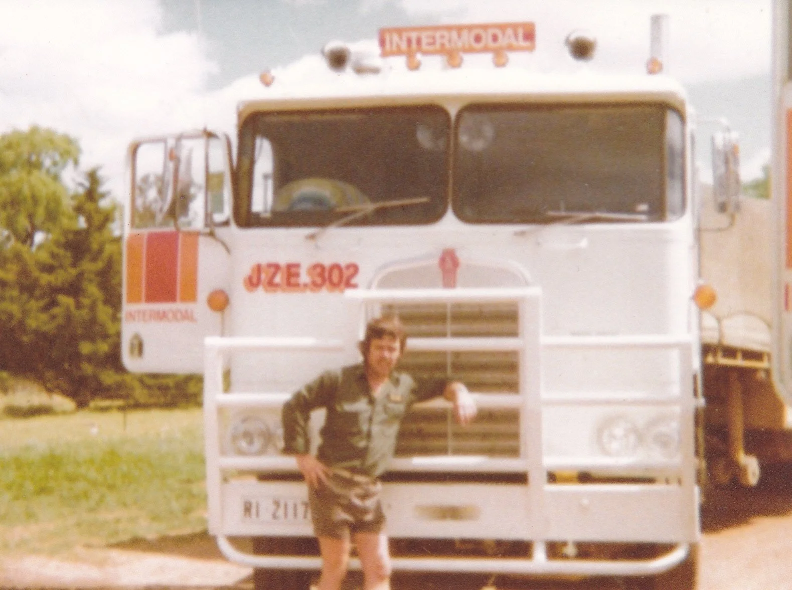 SWANrobertkw_vt903.jpg