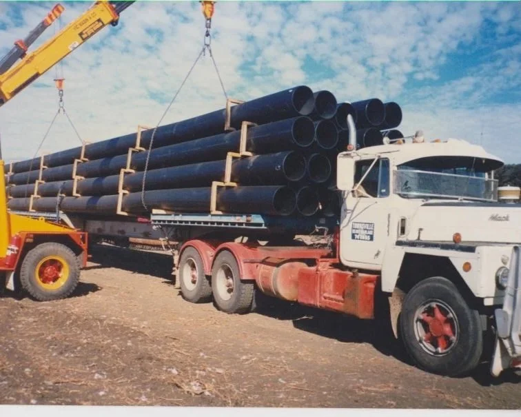 WAGSTAFFStephenEmerald1994TownsvilleHeavyHaulageFlinstoneMack.jpg