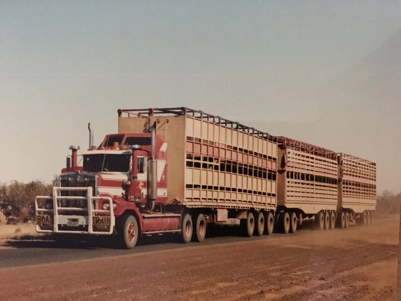 17 HUDSON L Hudson C509 Roadtrain.JPG