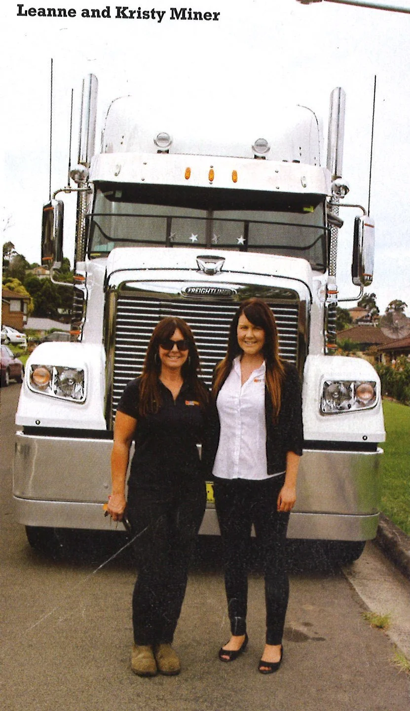 ROB MINERS leanne & kristy miners robs wife & daughter rminers.jpg
