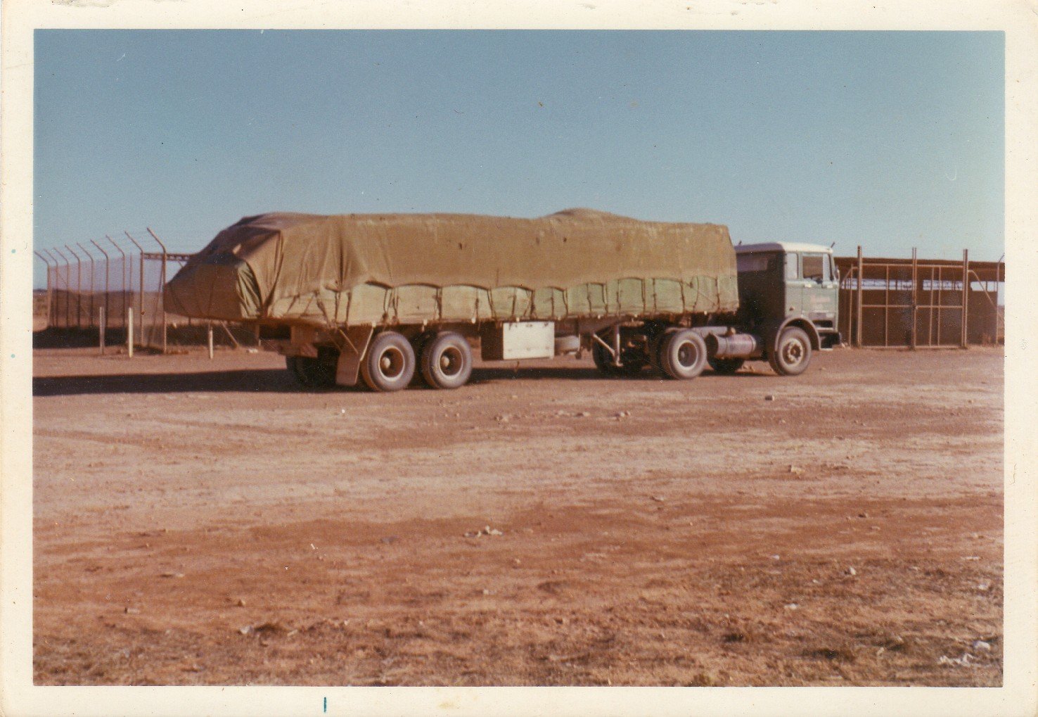 1418 Benz Brisbane to Perth Nullabor Plain 1975.jpg