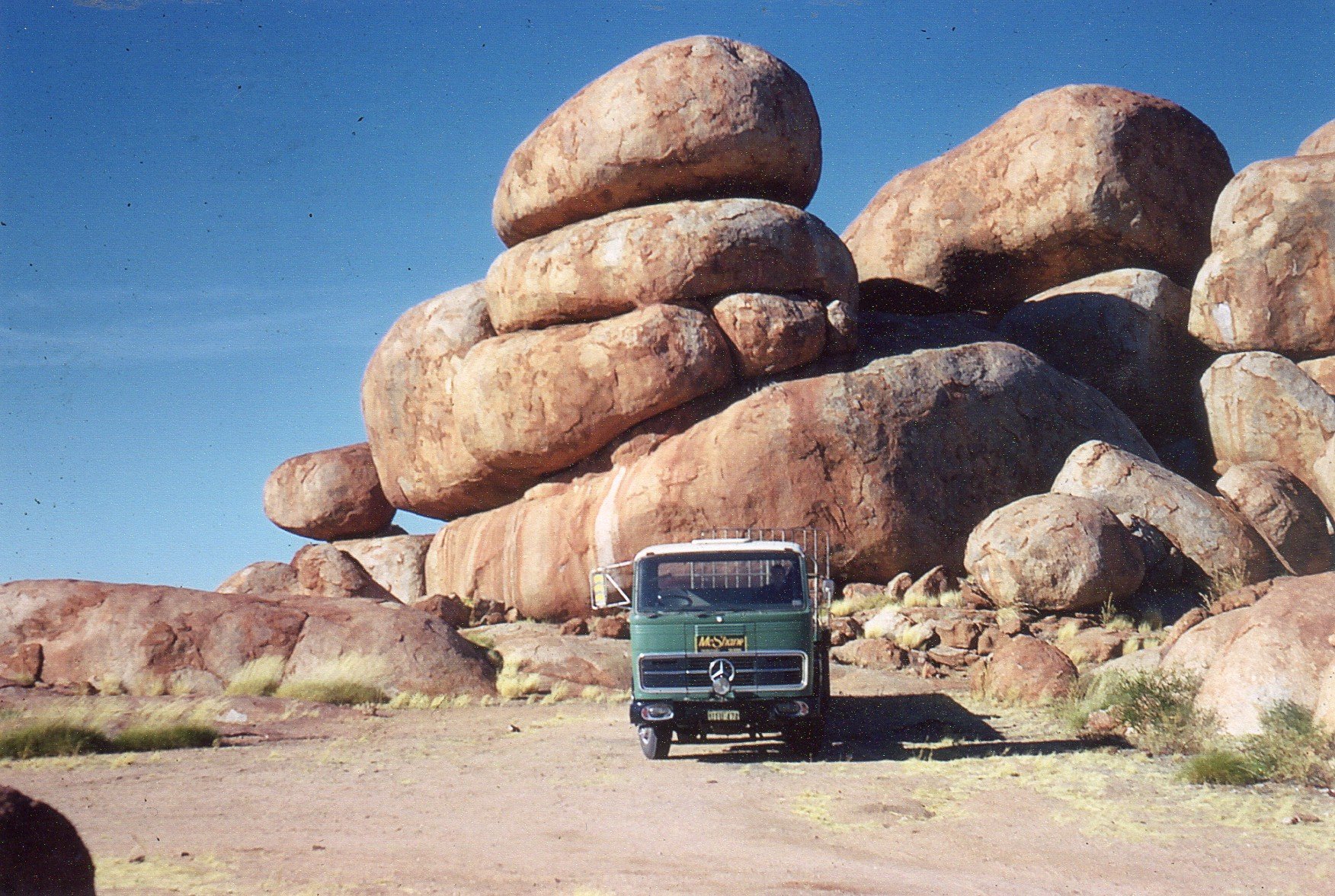1418 Benz Devil's Marbles N.T.jpg
