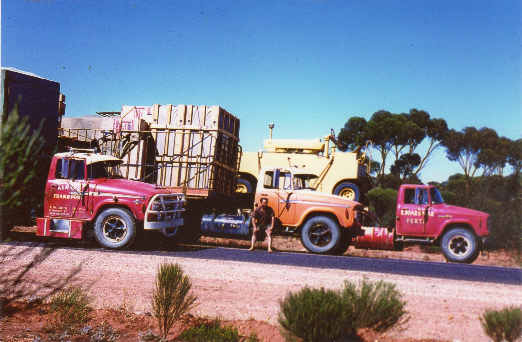 Internationals Hwy Patrol weigh-in  between Balladonia & Norseman 1969.jpg