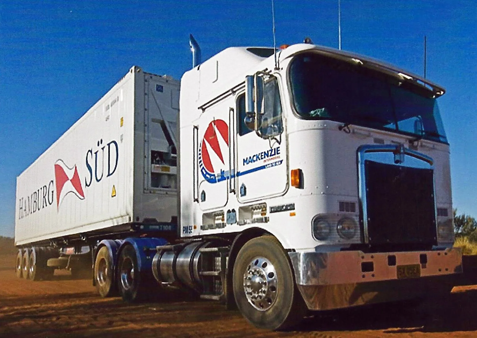 15MACKENZIElyntonkenworth2.jpg