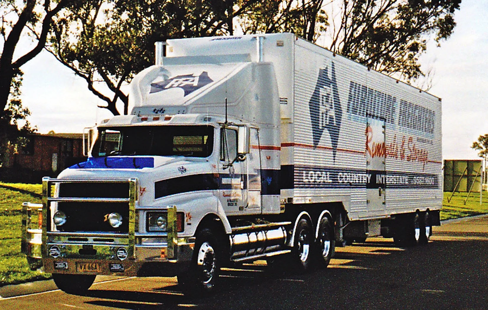 MADILL Dale Volvo Braeside Vic1996.jpg