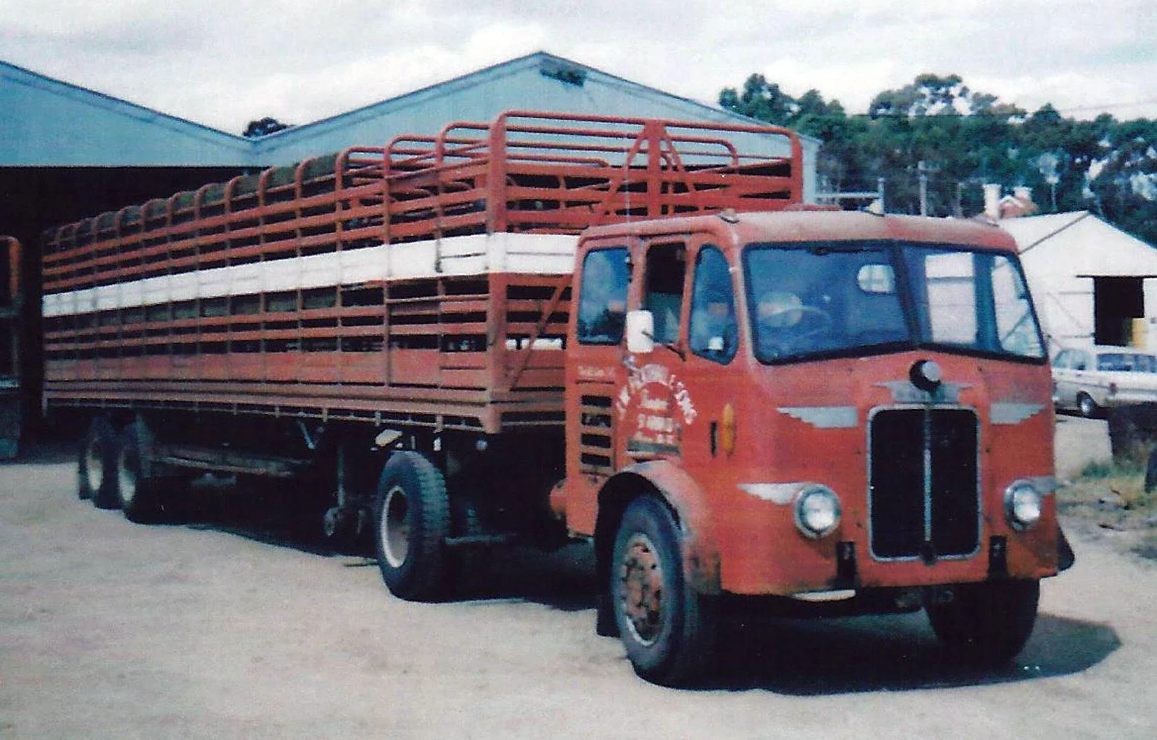 15KINGSTONwayne1948leylandbeaver.jpg
