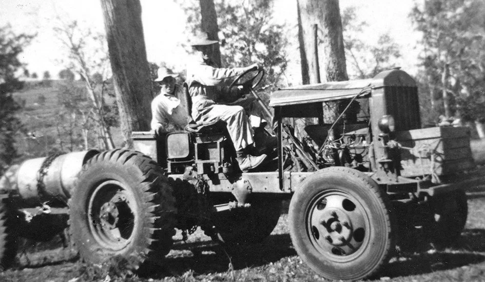 15MCINTOSHherberttractor.jpg