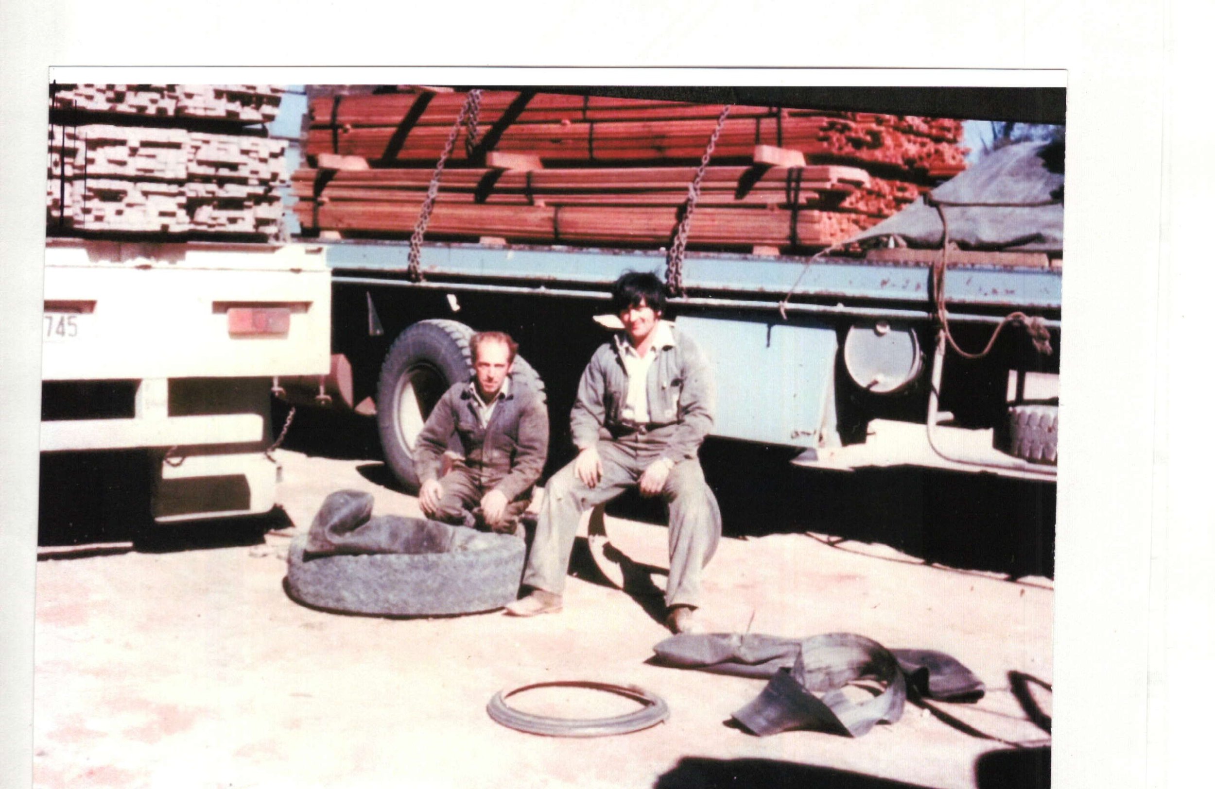 Bob and John Clark on the Nullabor 1971.jpeg