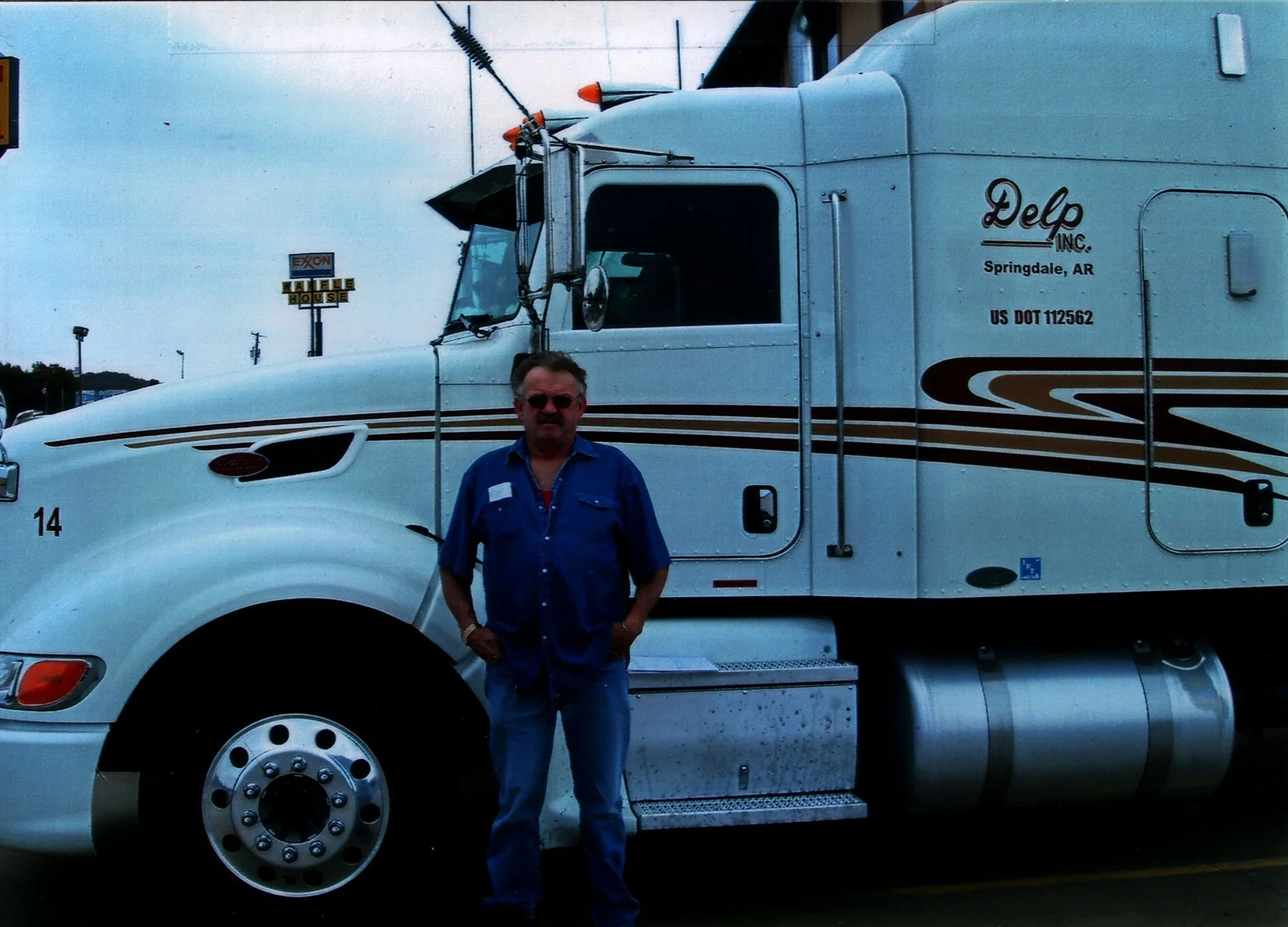 TPluckhahn07-Delp Transport -Springdale AR USA-2011.jpeg