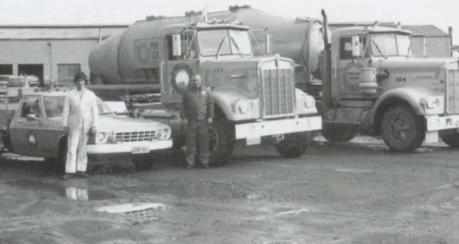 SMITHBarryPartofBlueCircleFleetWorkshopUteCamelliiaDepot.jpg