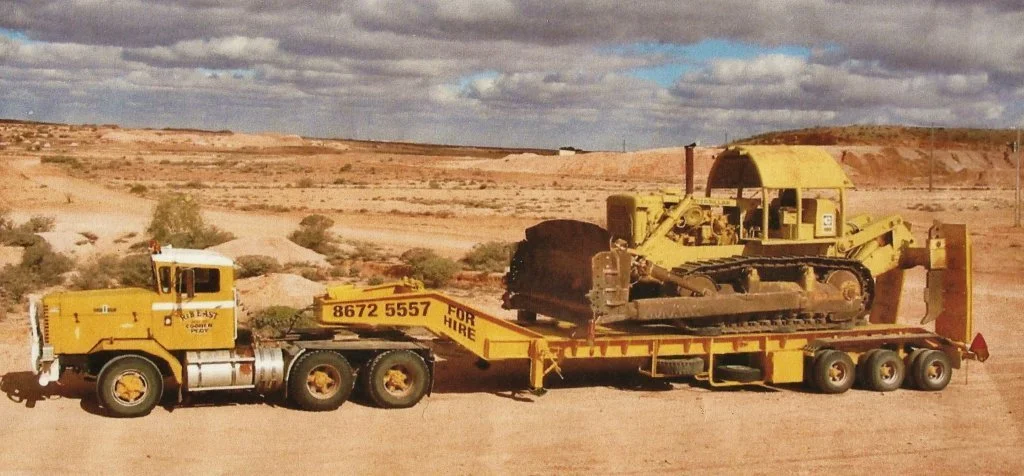 OSHKOSH AND DOZER 001.jpg