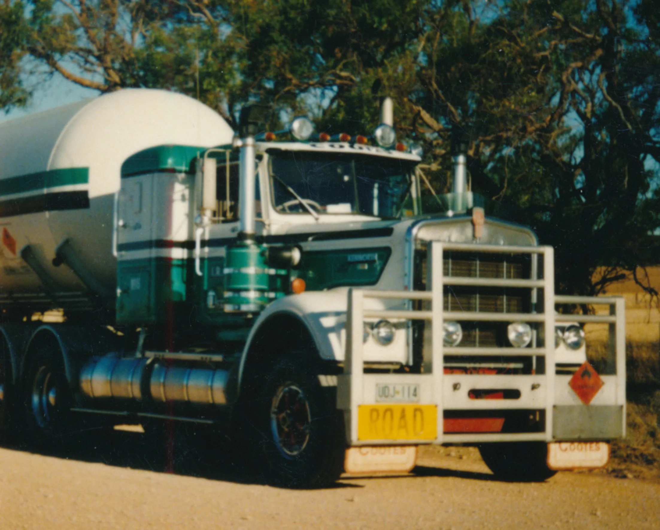 15COOMBEmalcolmkenworth.jpg