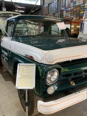 Ford F500 — National Road Transport Museum