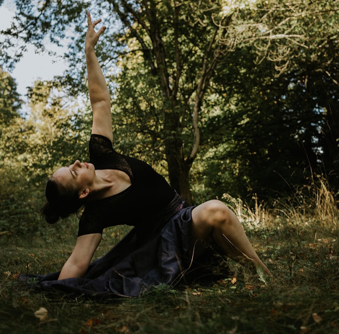 Introducing the incredible artists that will be astounding our audience in the Circus of Broken Hearts! 

Maria is a circus artist and human powerhouse who defies categorization. Her performances blend artistry, honesty, and awe with the creative cha