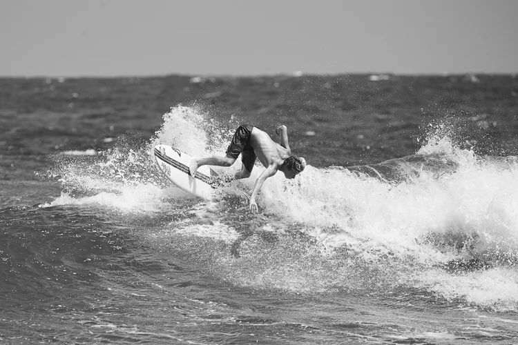 Surf Photography — photograph 27 — © Michaël Gramm