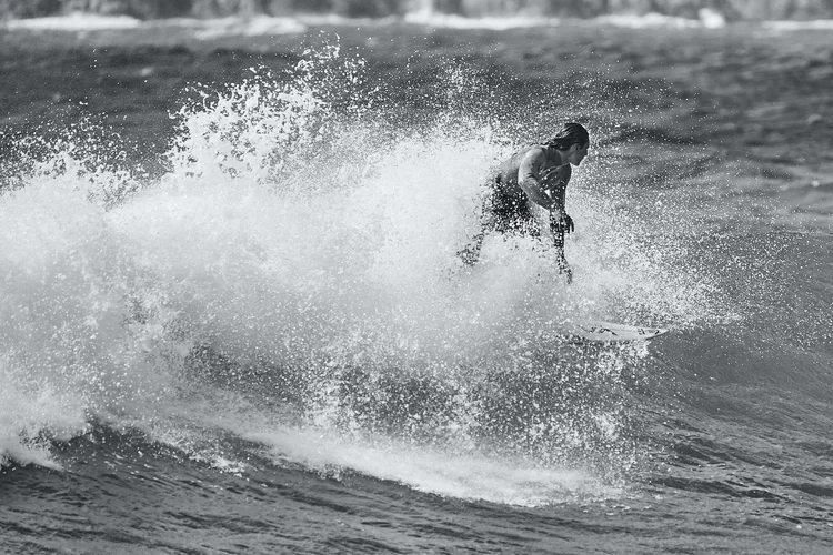 Surf Photography — photograph 18 — © Michaël Gramm