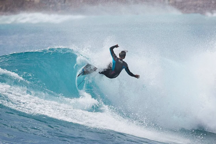 Surf Photography — photograph 19 — © Michaël Gramm