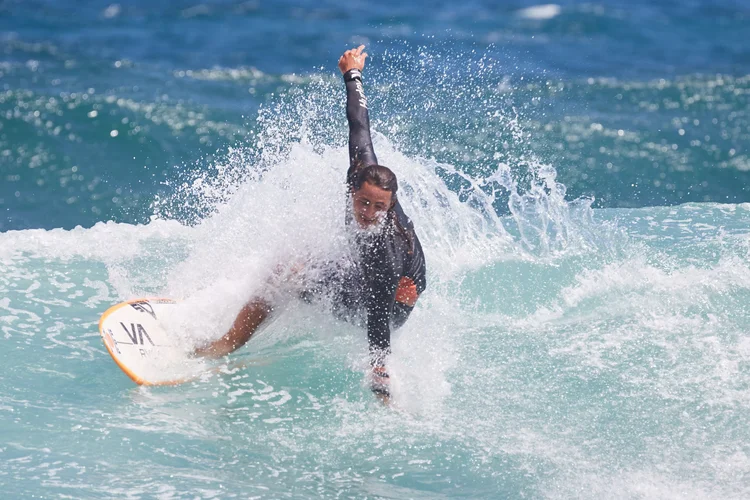 Surf Photography — photograph 8 — © Michaël Gramm