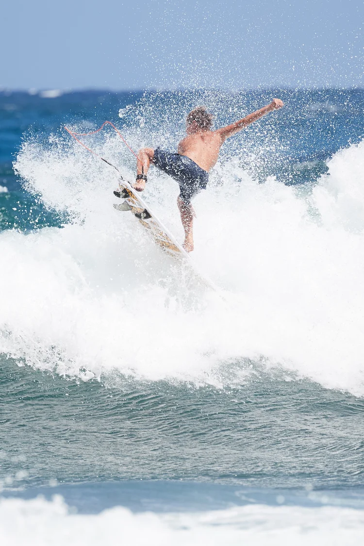 Surf Photography — photograph 39 — © Michaël Gramm