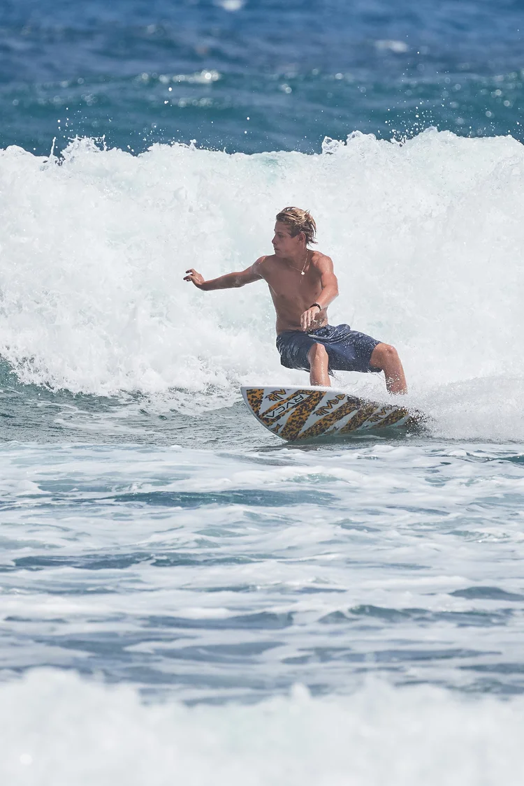 Surf Photography — photograph 32 — © Michaël Gramm