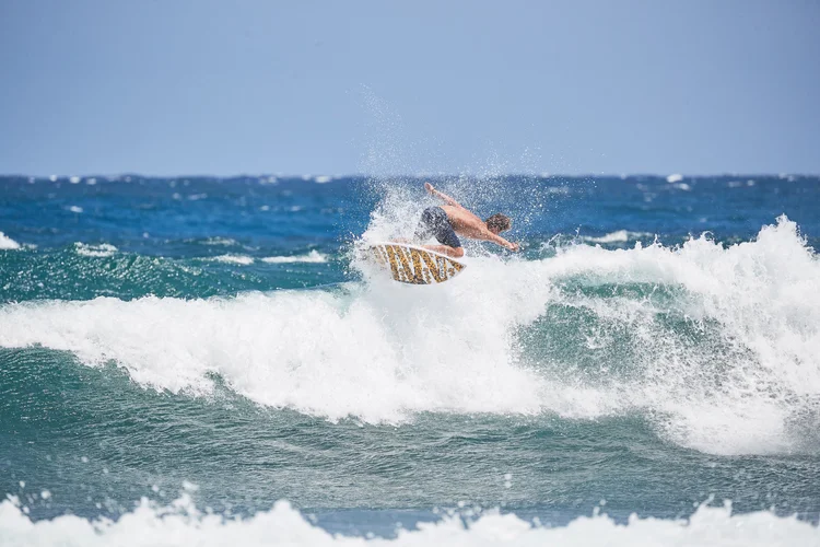 Surf Photography — photograph 38 — © Michaël Gramm