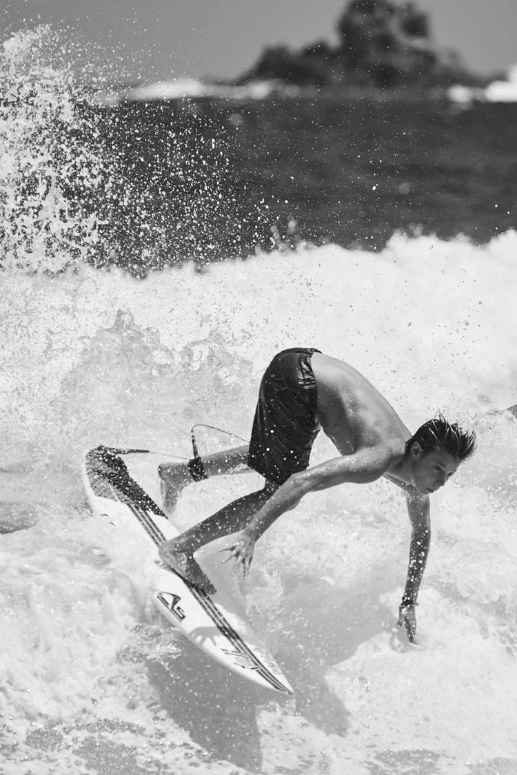 Surf Photography — photograph 43 — © Michaël Gramm