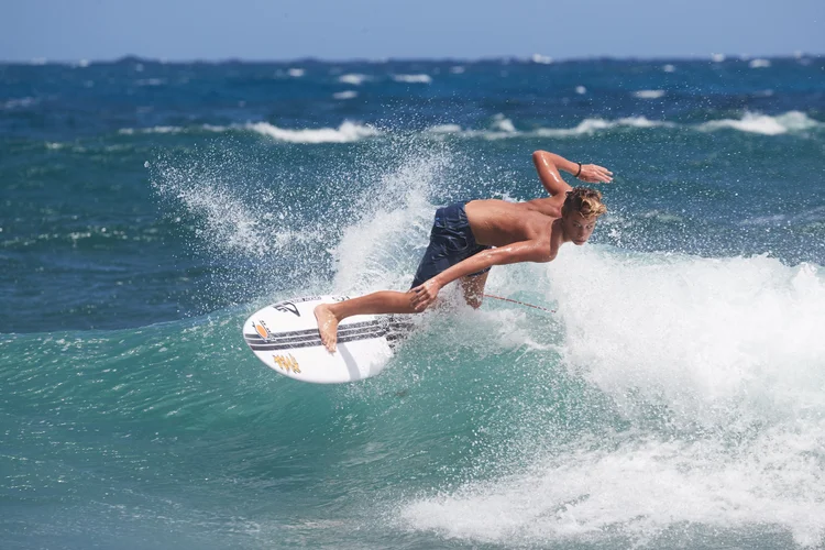 Surf Photography — photograph 49 — © Michaël Gramm