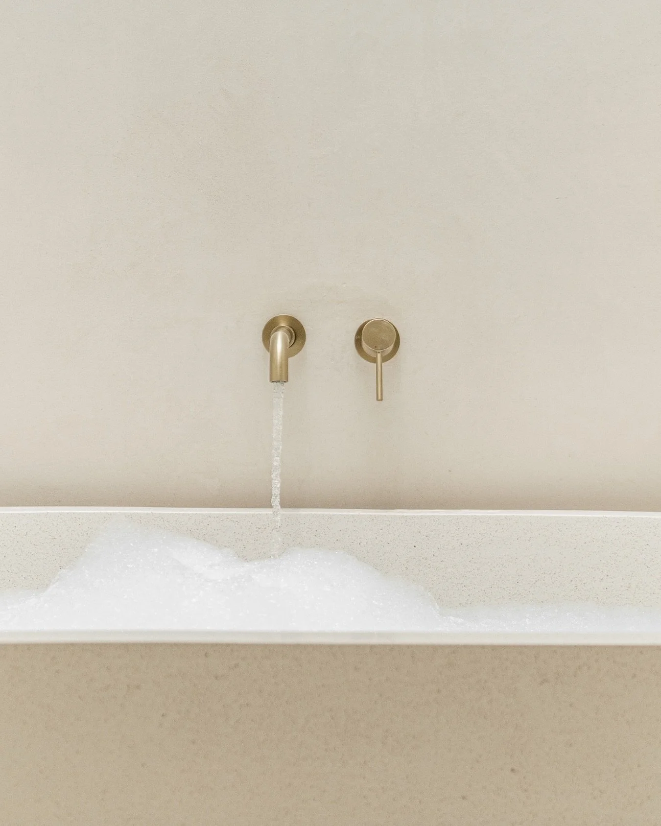 Some moments are meant just for you.

A warm bath, a good book, and an evening spent unwinding.

www.nisivillas.com
📍@nisivillas

#Nisigram #Nisivillas #BaliVilla #Wellness