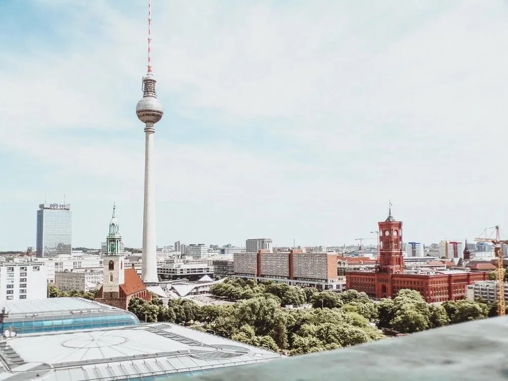 6Discover-the-Real-Berlin--2880w.jpg