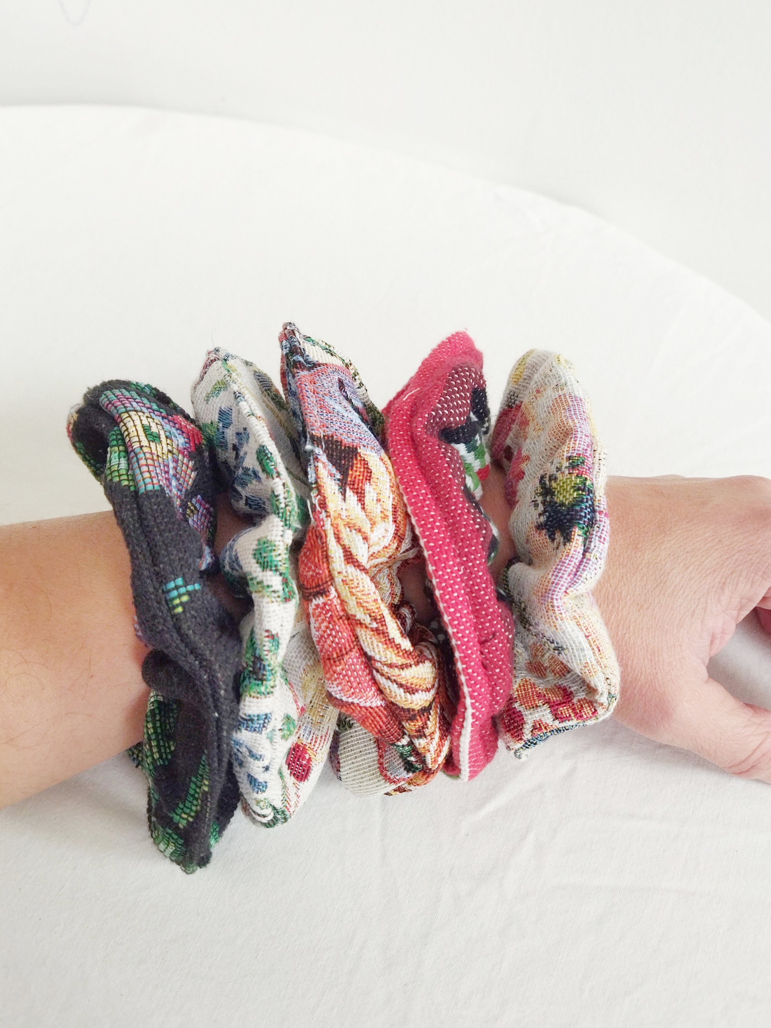 CALIZA_COLETEROS_TELA_ETUREL_HANDMADE_TELAS_TRADICIONALES.jpg