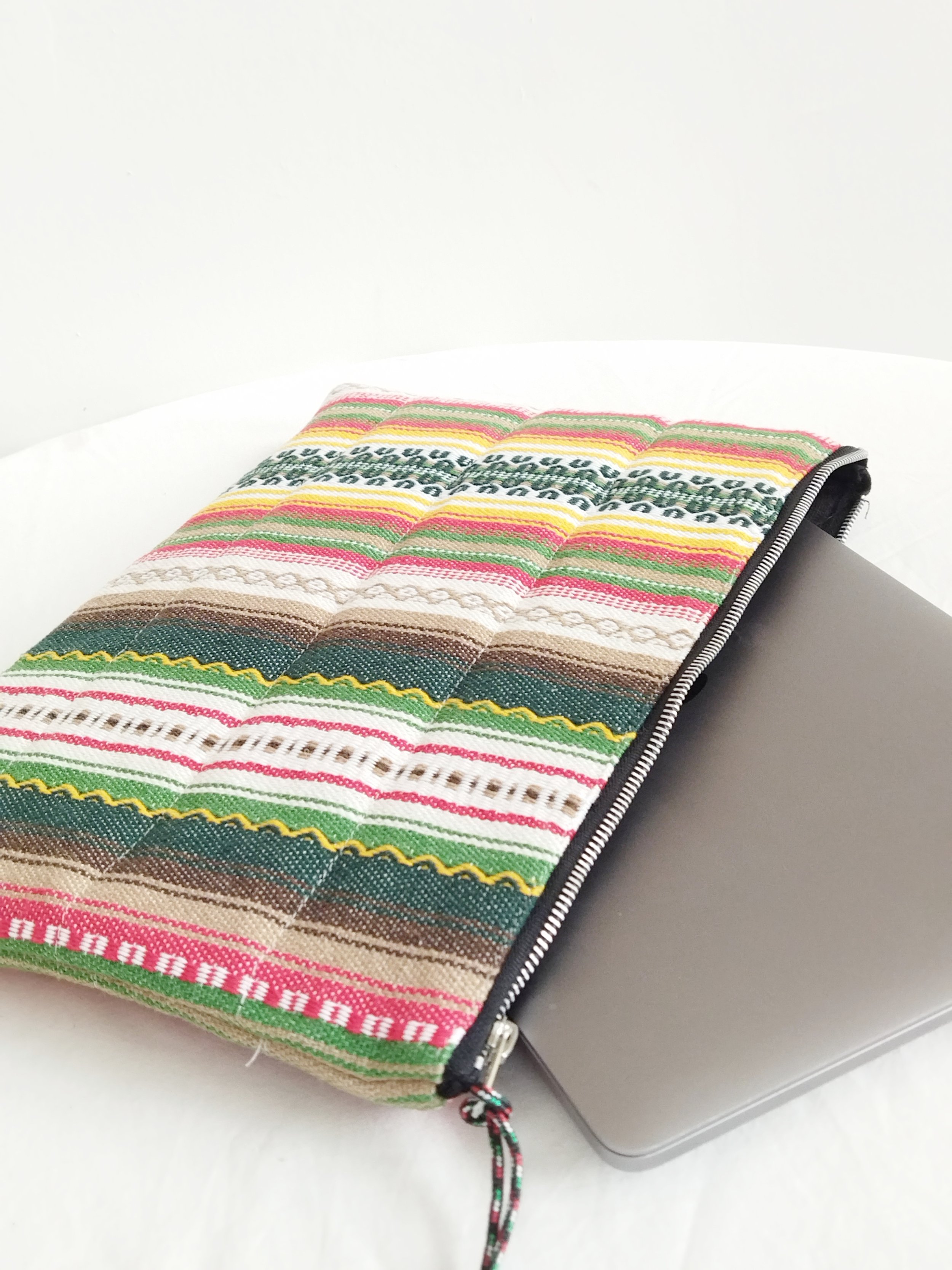 CALIZA_FUNDA_PORTATIL_ETUREL_MANCHEGA_HANDMADE.jpg