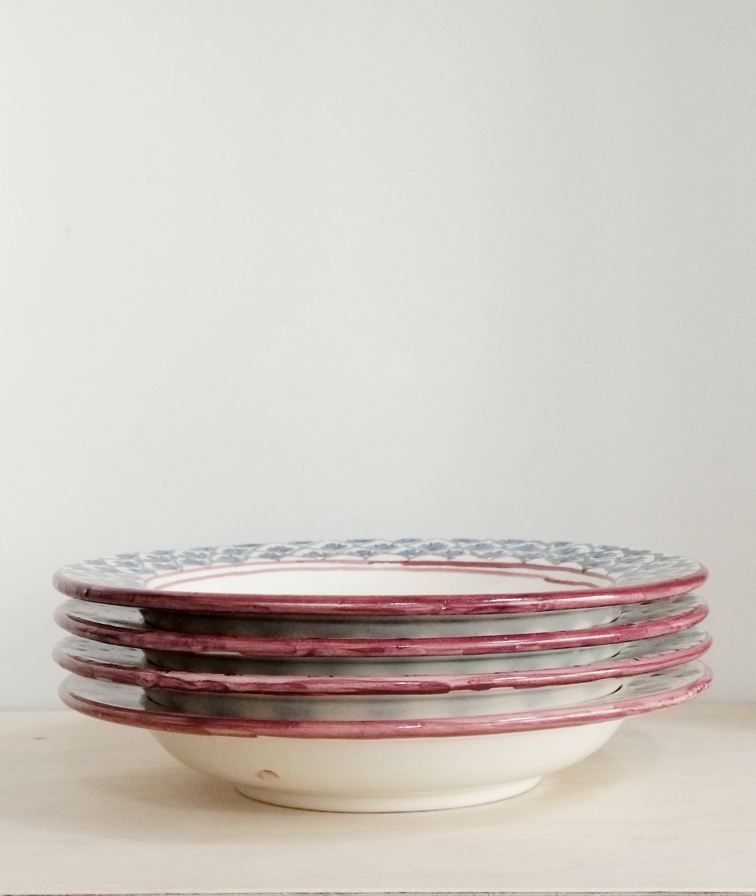 CALIZA_PLATO_HONDO_CERAMICA_CACEREÑA_HANDMADE.jpg