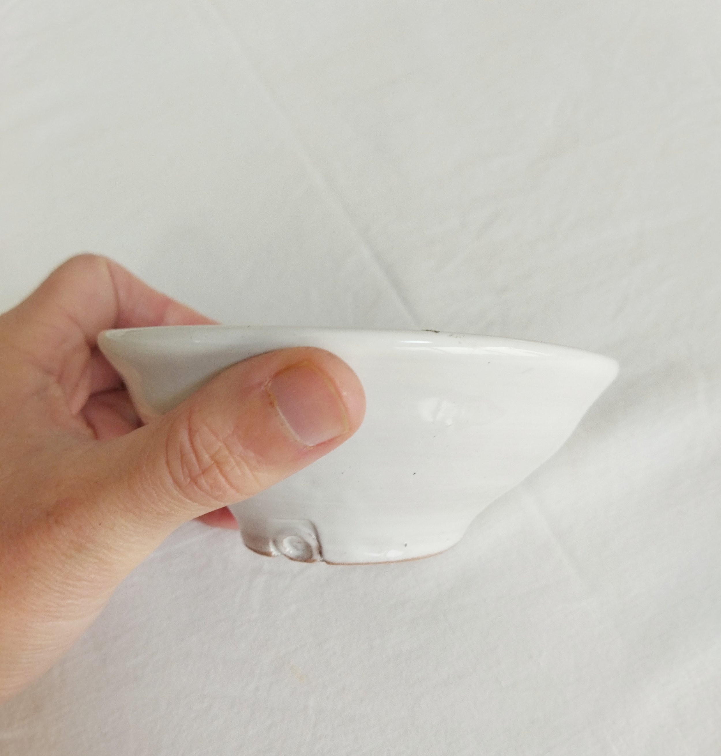 CUENCO_BOLA_HELADO_BARRO_ROJO_ESMALTADO_BLANCO_LACAVA_HANDMADE.jpg