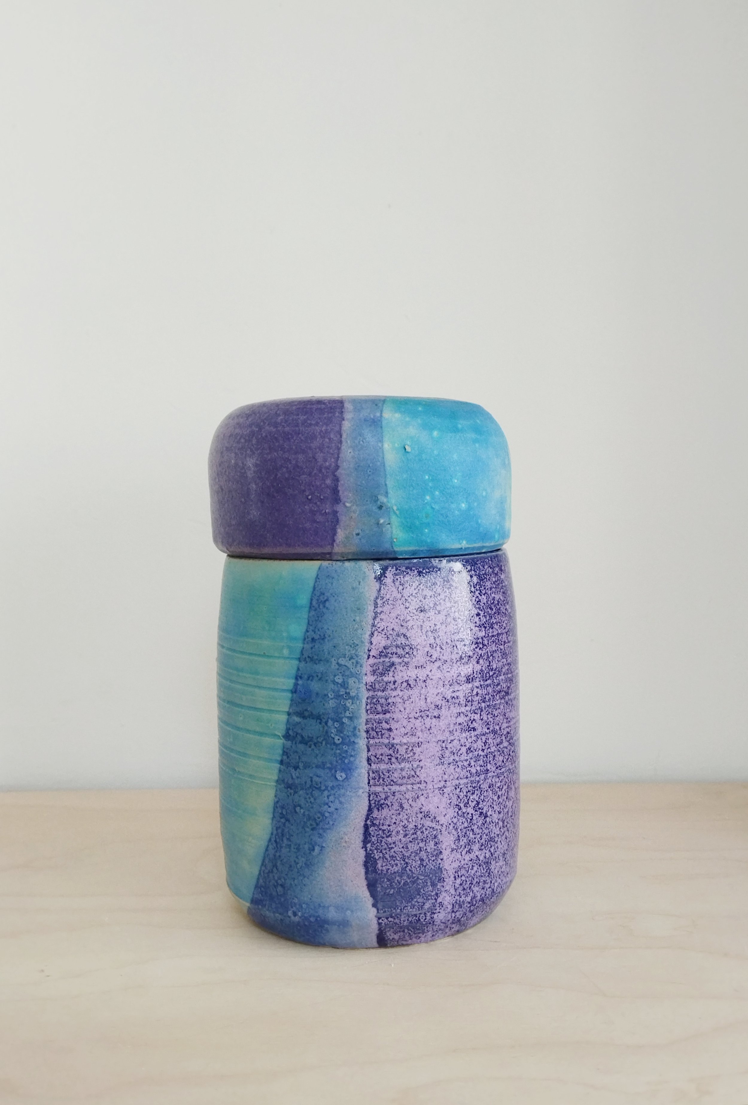 CALIZA_BOTE_CERAMICA_AZUL_ALMERIA_HANDMADE.jpeg