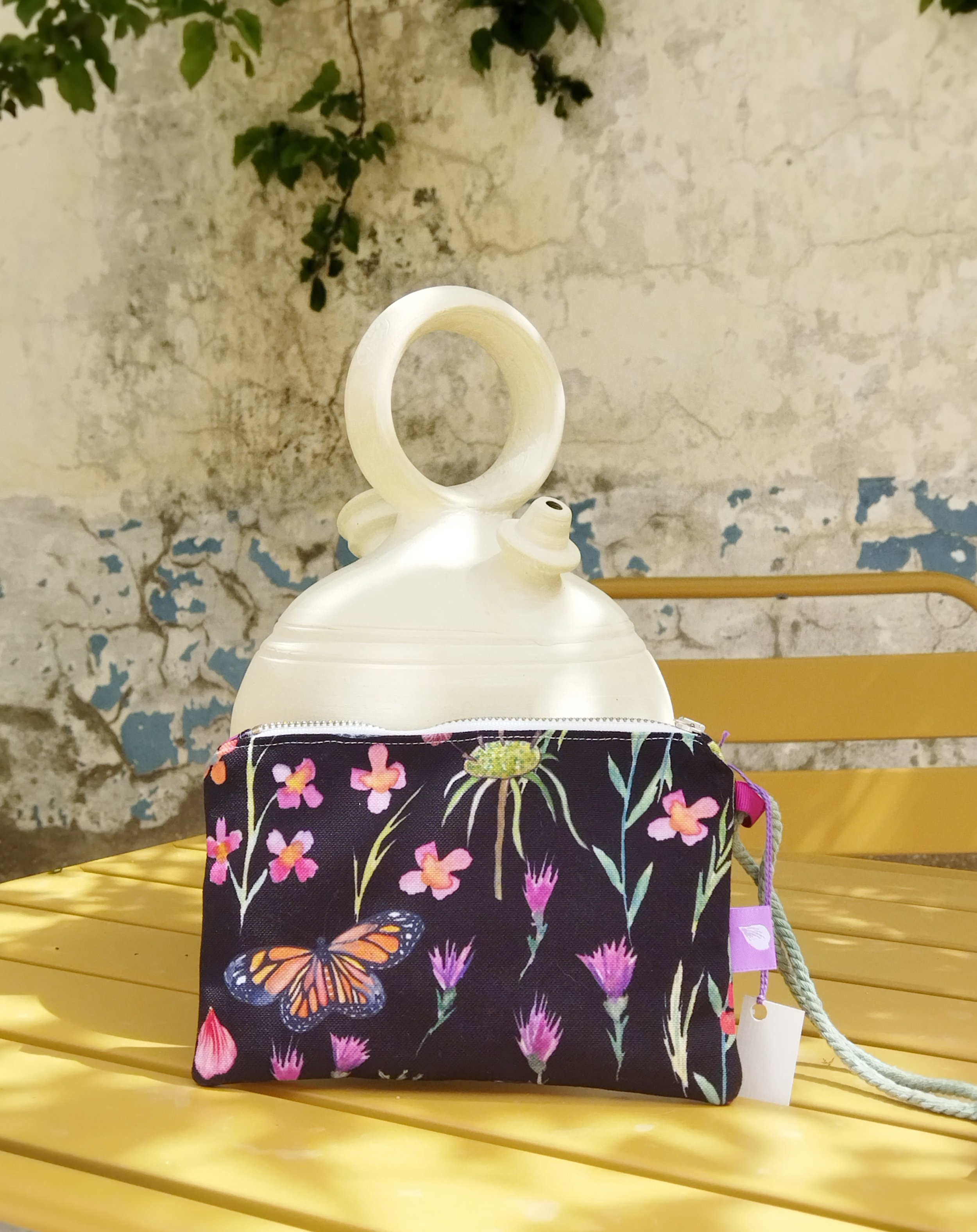 CALIZA_ESTUCHE_MIABUELA_MARIPOSAS_HANDMADE.jpg