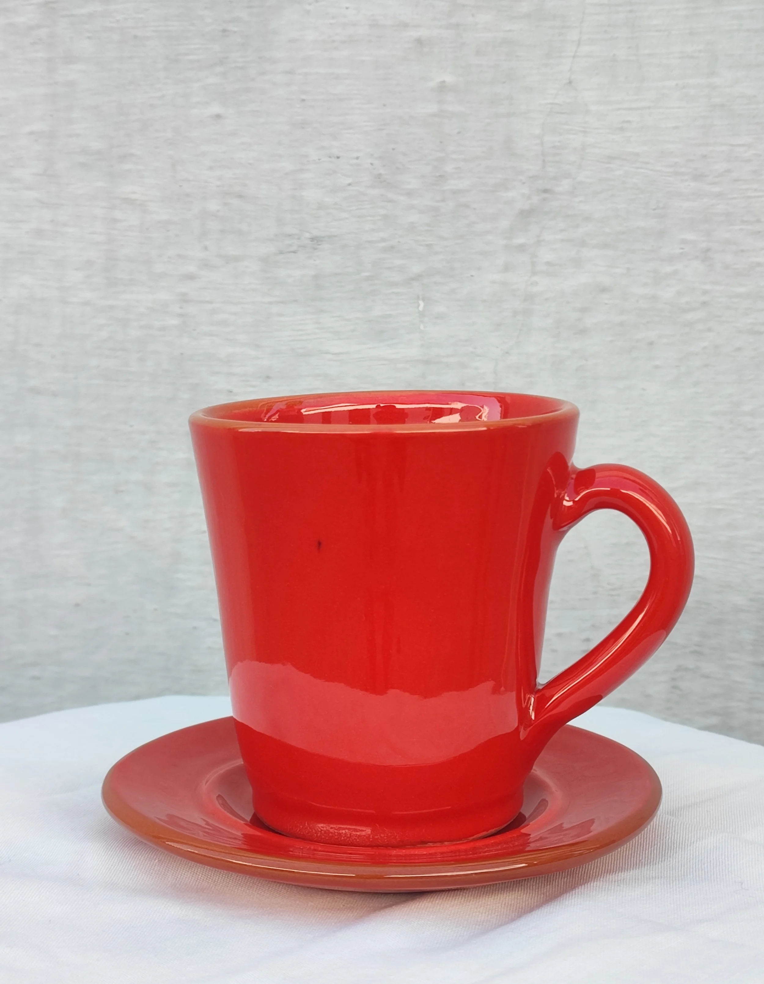 CALIZA_TAZAYPLATO_COLORES_HANDMADE_ROJA.jpg