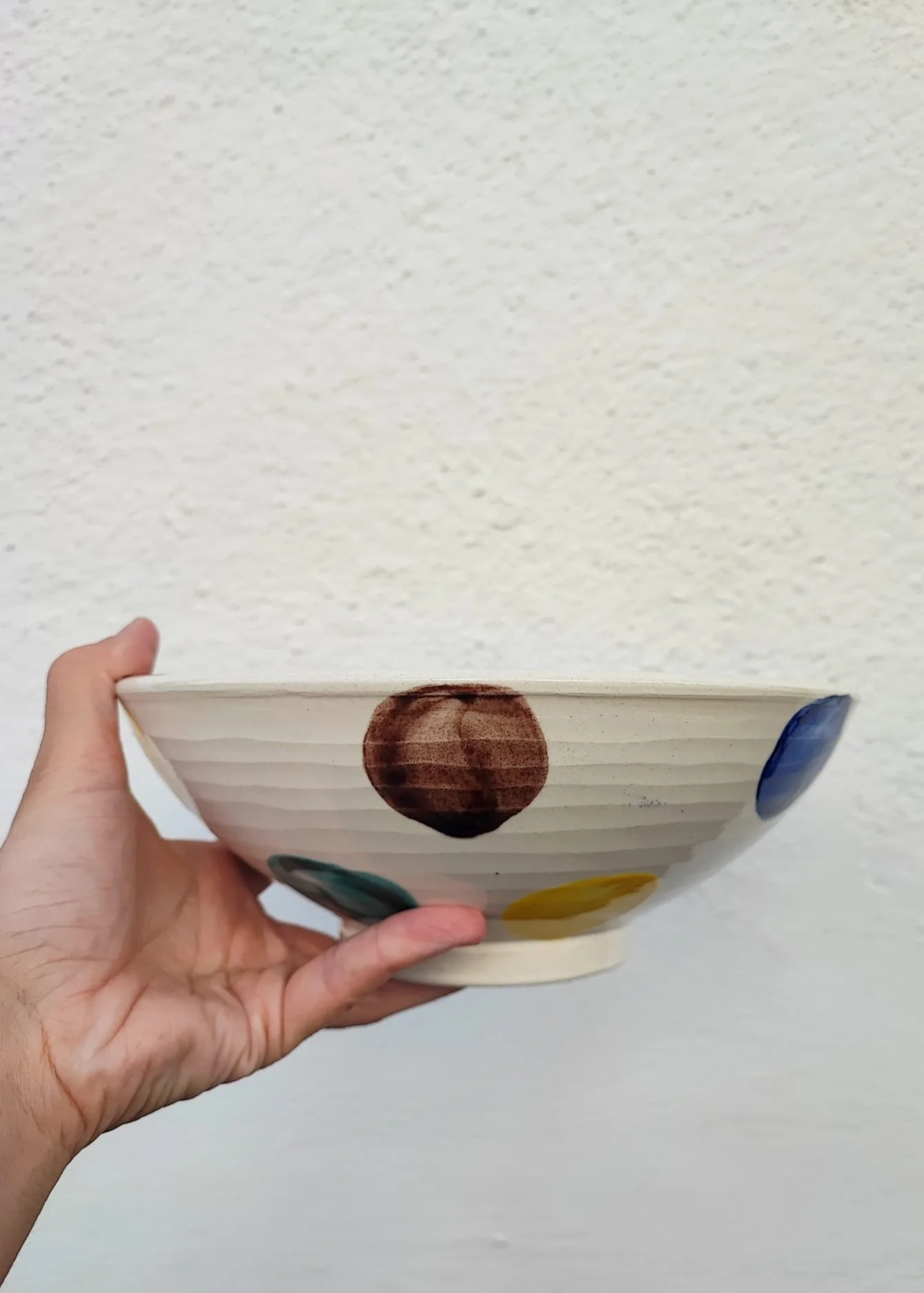 CALIZA_FUENTE_LUNARES_COLORES_HECHAMANO.jpeg