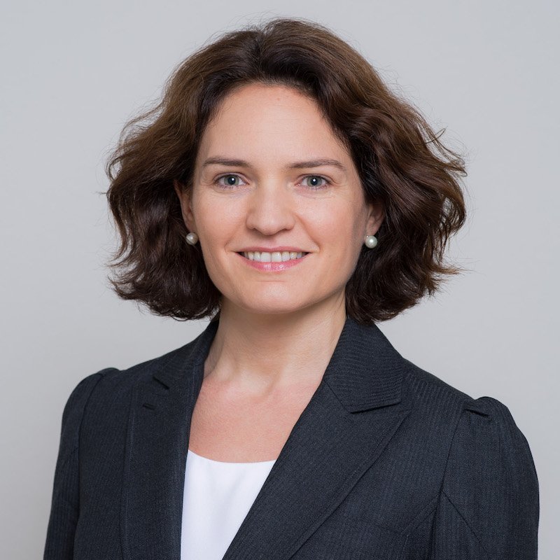 Rebeca, Chief Transformation Officer