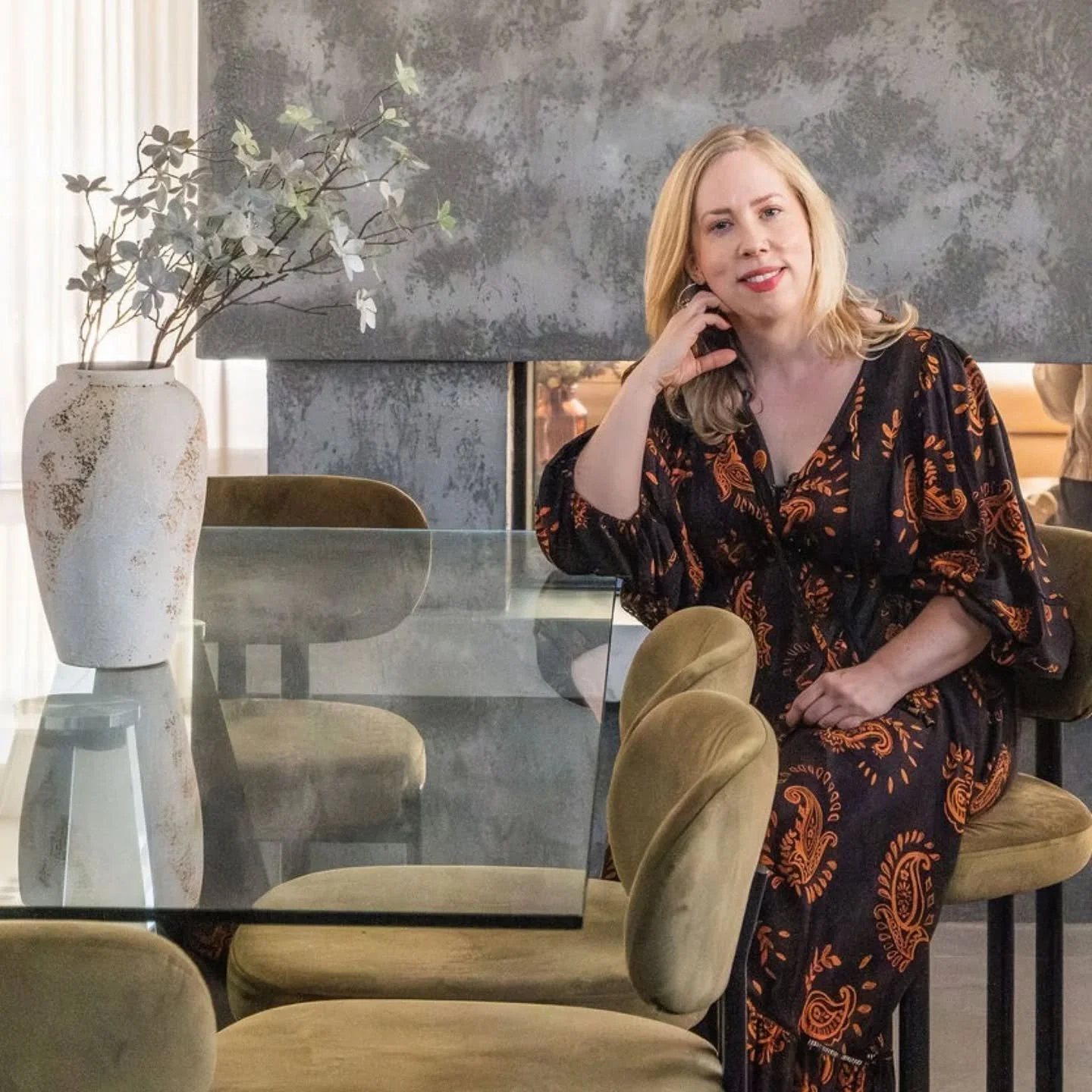 Time to say hello again! I&rsquo;m Jo &mdash; an Interior Designer and Stylist who&rsquo;s been lucky enough to work in the industry for over 20 years. My projects have taken me from my homeland of Bonny Scotland to Australia, which I&rsquo;ve proudl