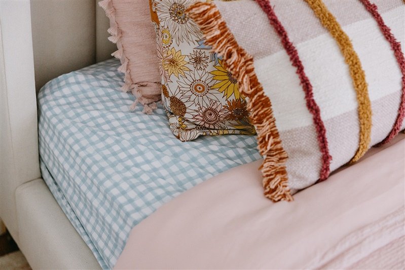 Kids room bedding