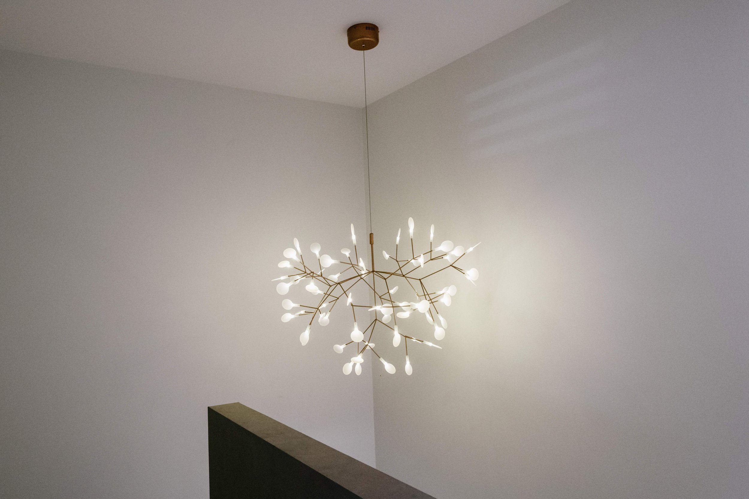 Stairwell interior styling pendant light